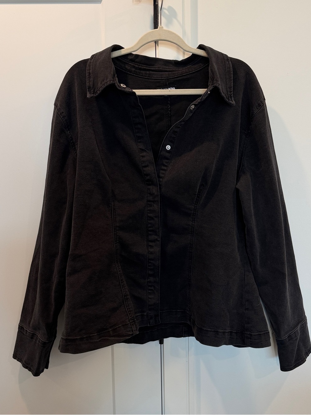Dark Wash Button-Front Collared Jean Jacket